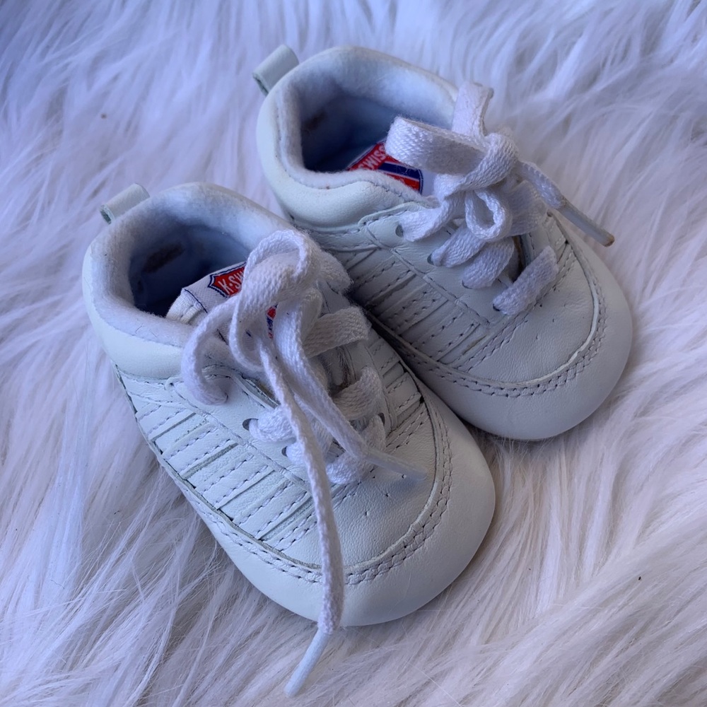 K SWISS
